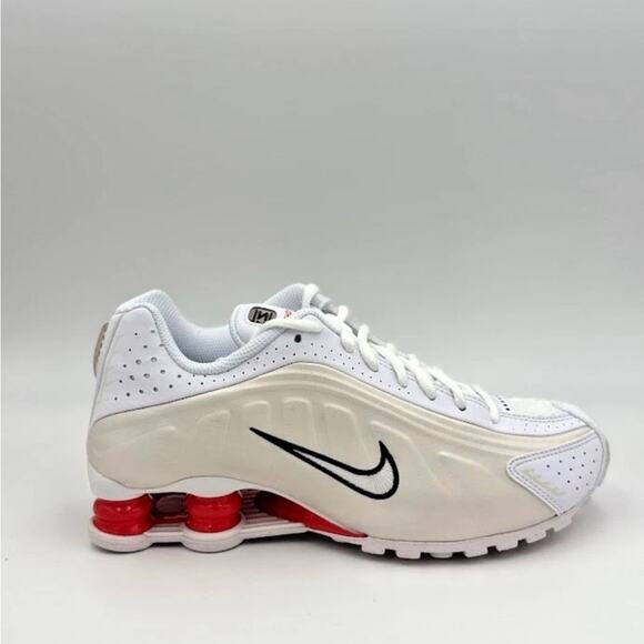 Nike Shox R4 Gs White-Phantom-Red Sz 5.5Y-Womens Sz 7 [CW2626-102] - Picture 1 of 4